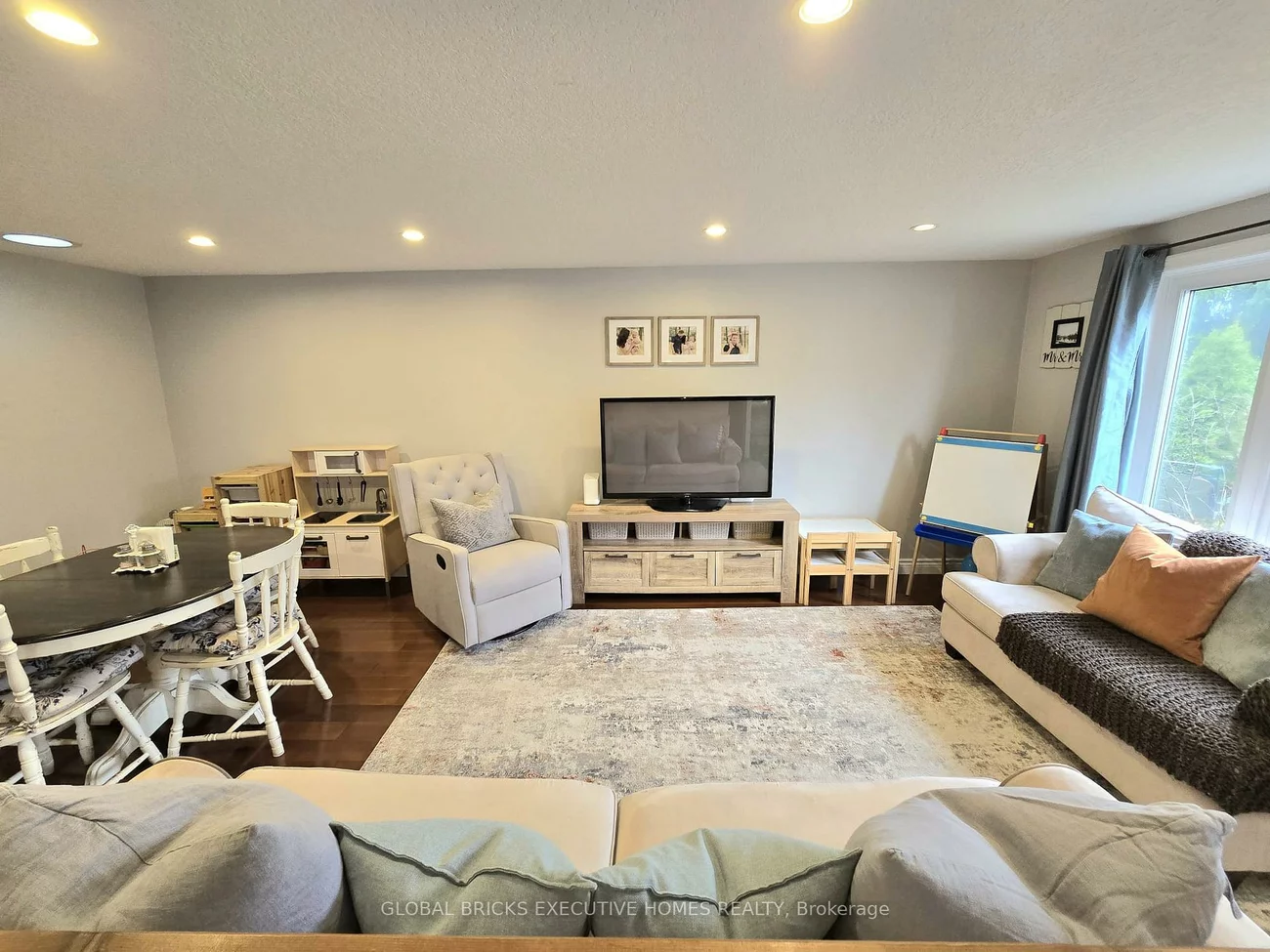 27, Browning, Letitia Heights, Barrie