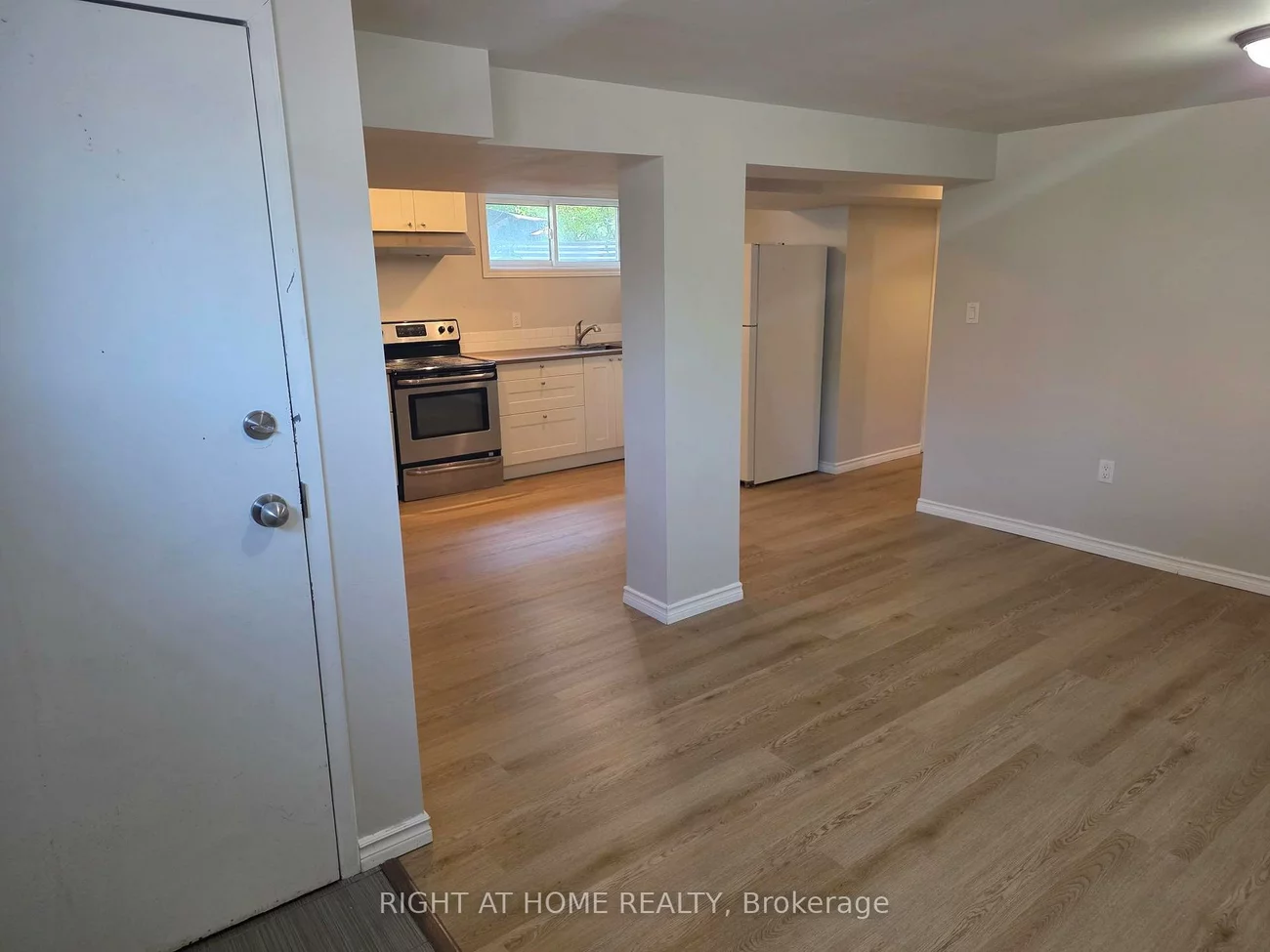 35, Oak, Wellington, Barrie