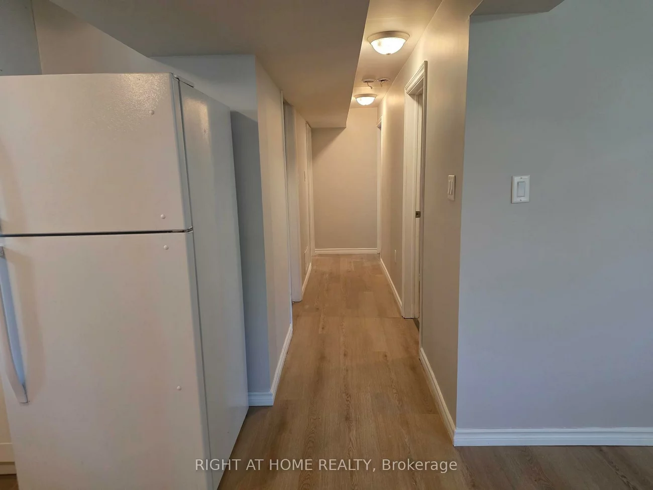 35, Oak, Wellington, Barrie