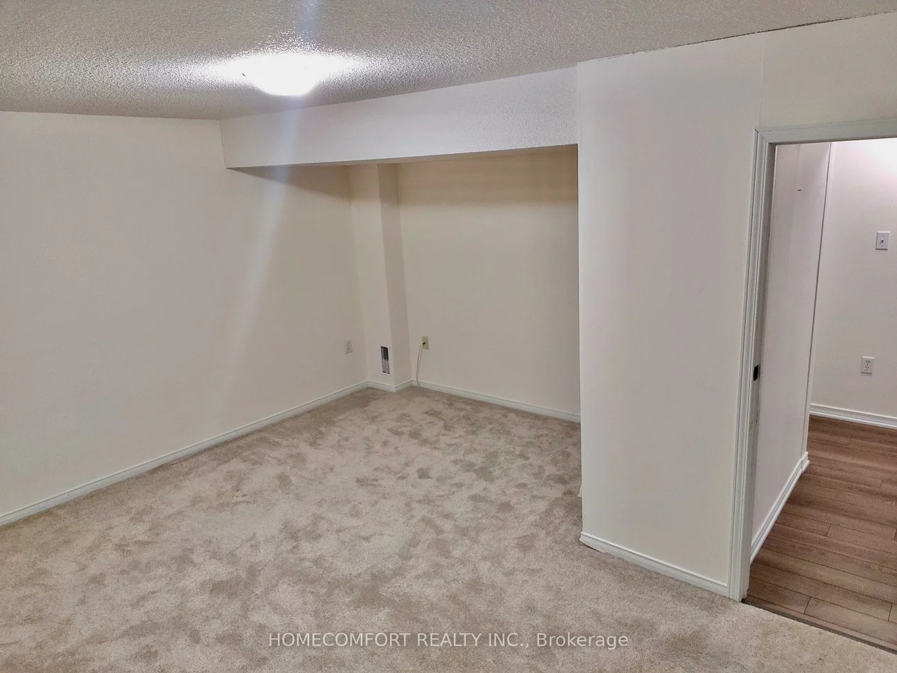 11, Catherine, Painswick South, Barrie