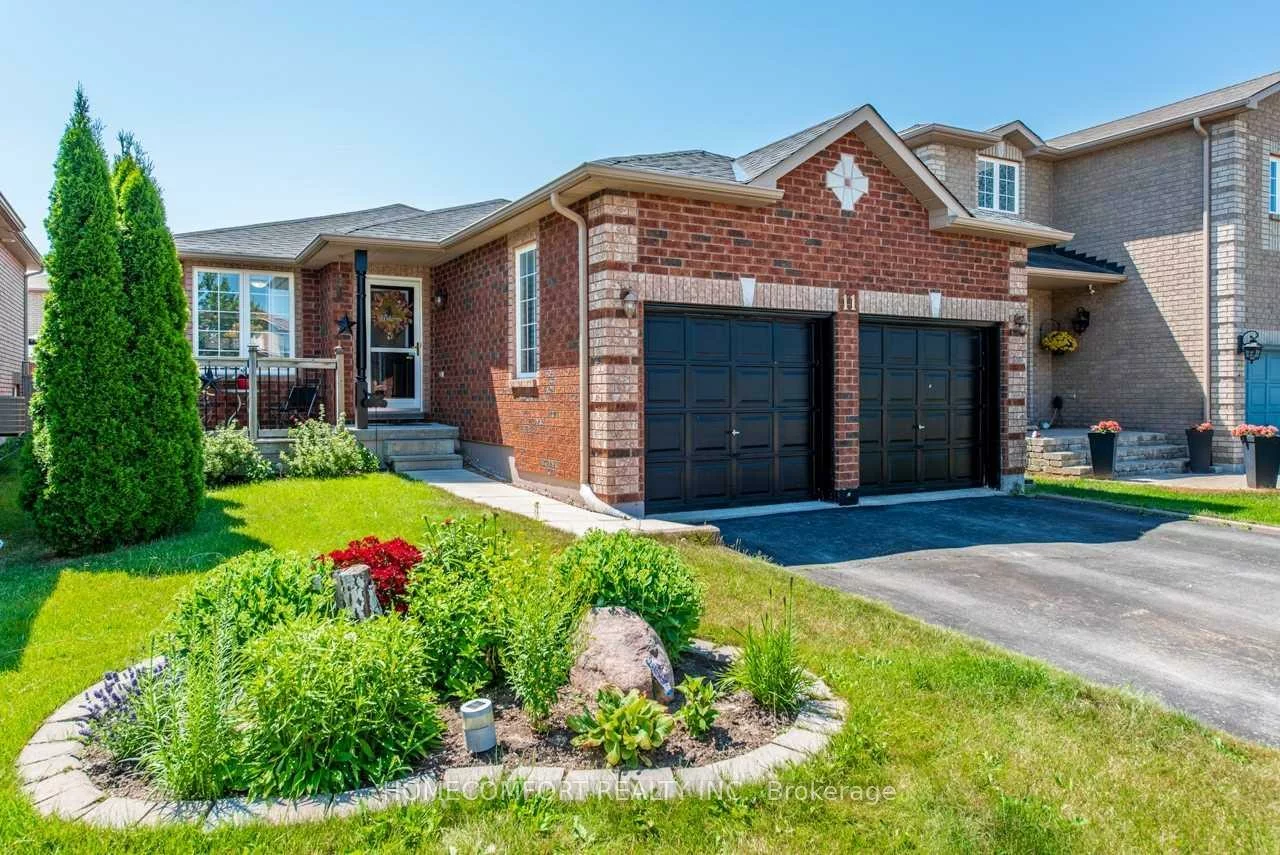 11, Catherine, Painswick South, Barrie