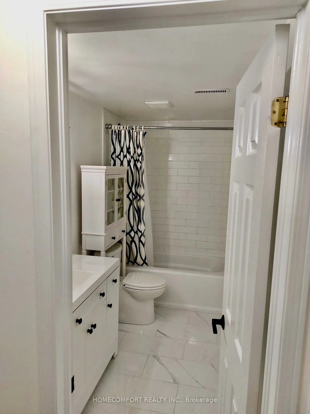 11, Catherine, Painswick South, Barrie