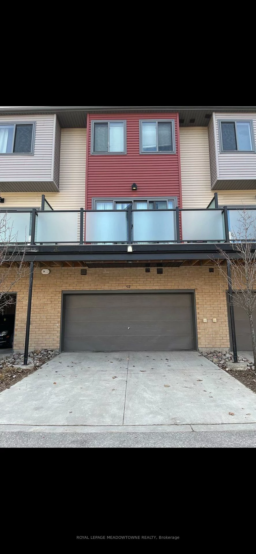369, Essa, Ardagh, Barrie