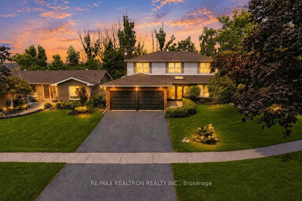 18, Debra, Allandale Heights, Barrie