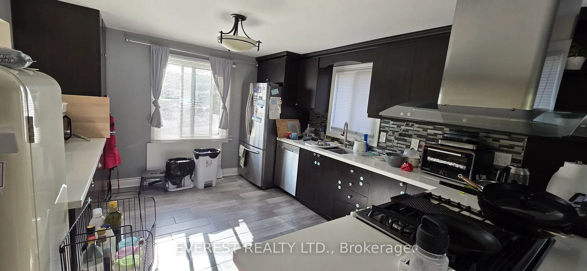 88, Shakespeare, Letitia Heights, Barrie