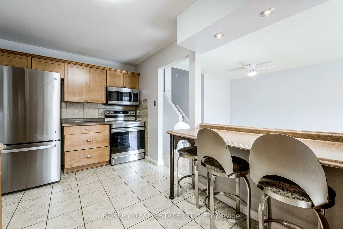 46, Austen, Letitia Heights, Barrie