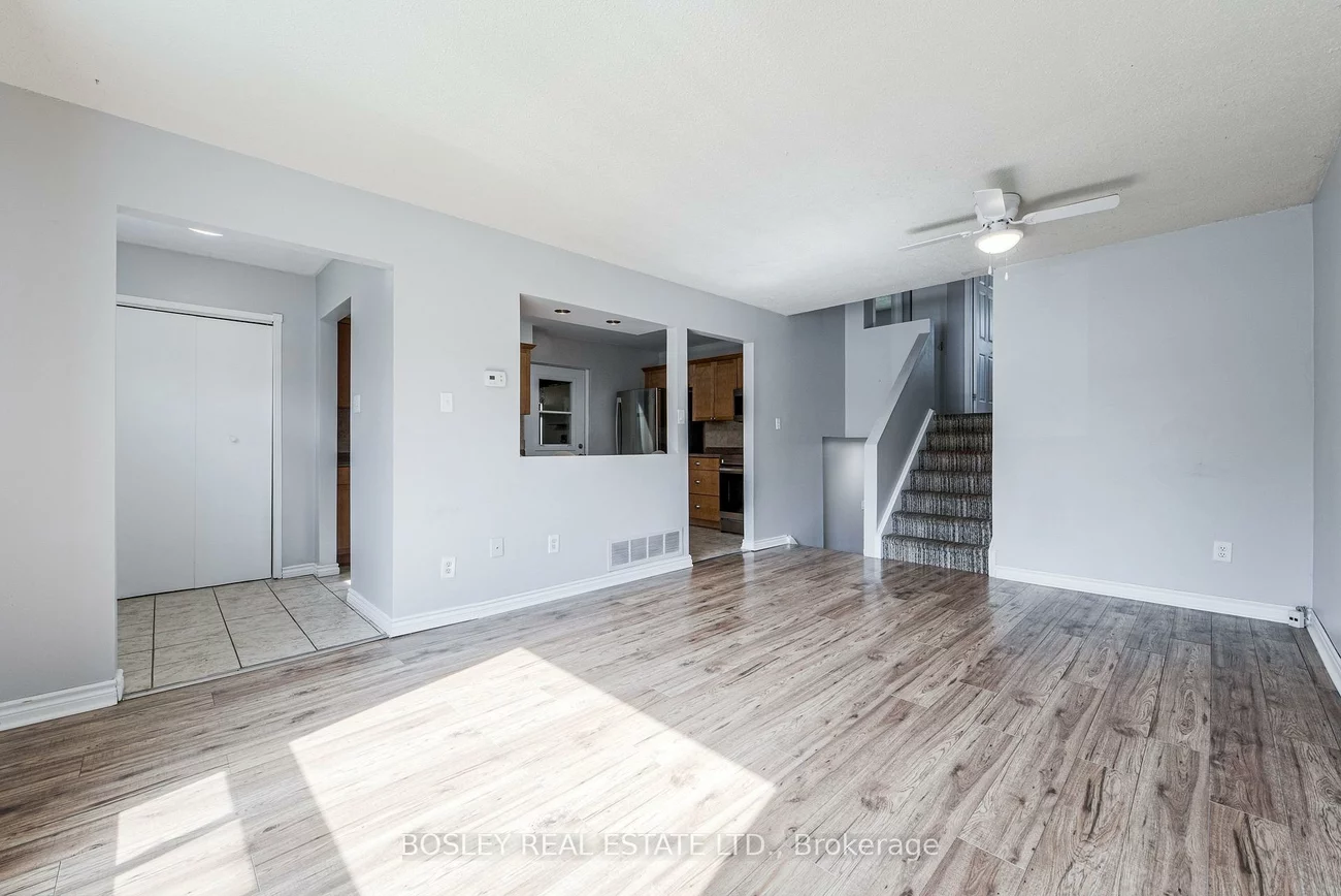 46, Austen, Letitia Heights, Barrie