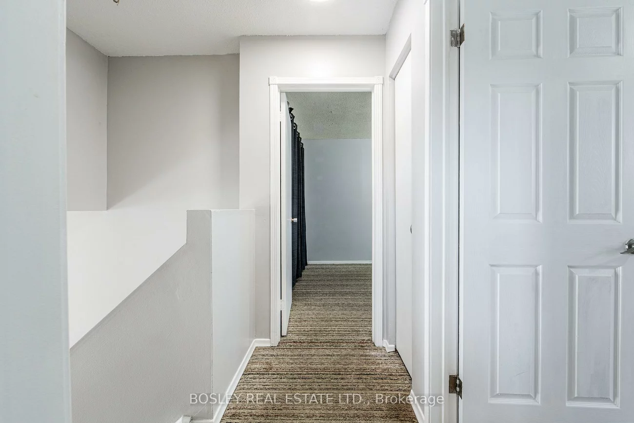 46, Austen, Letitia Heights, Barrie