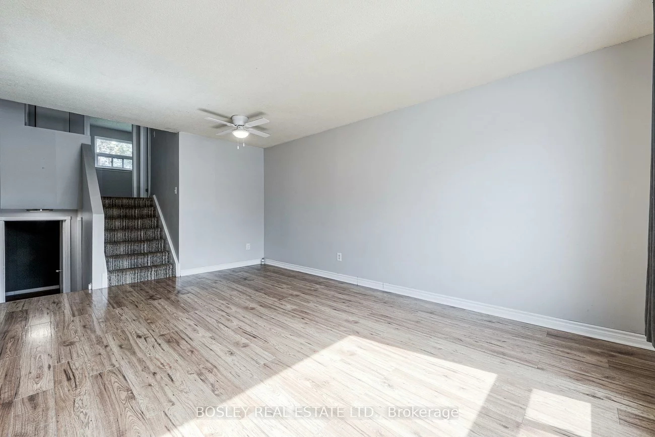46, Austen, Letitia Heights, Barrie