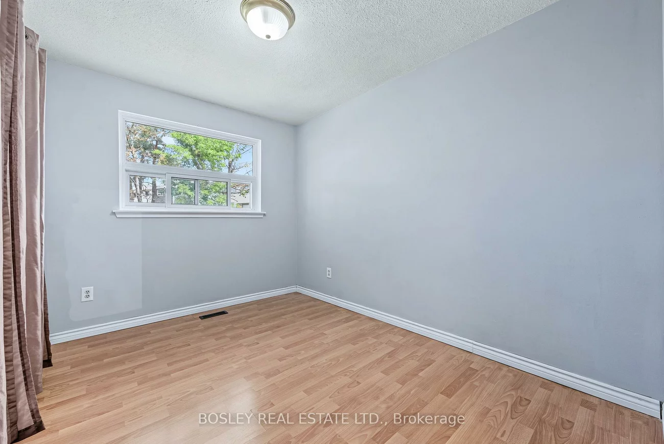 46, Austen, Letitia Heights, Barrie