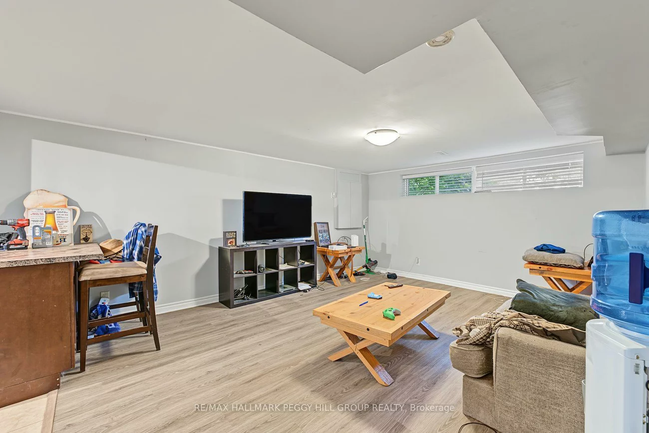 9, Baker, Cundles East, Barrie