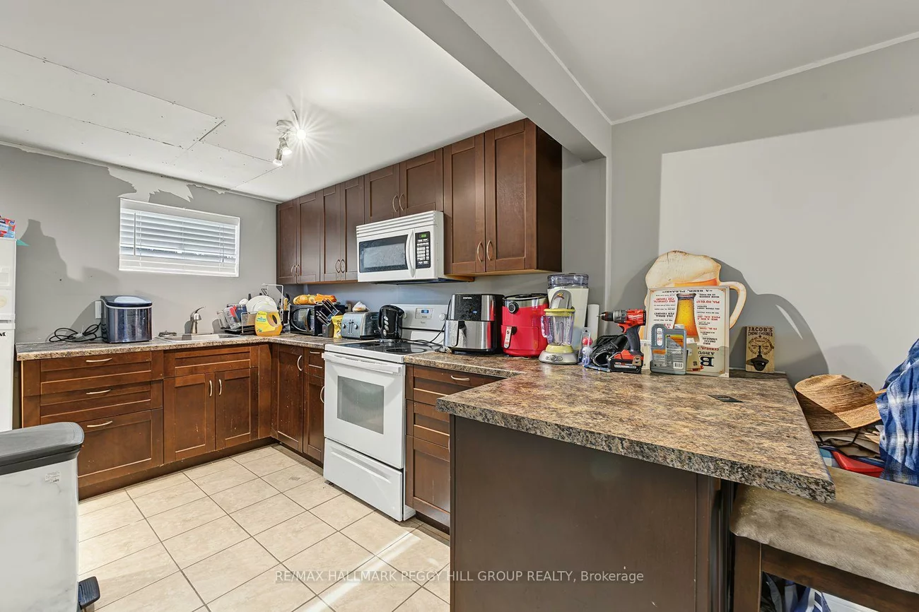 9, Baker, Cundles East, Barrie