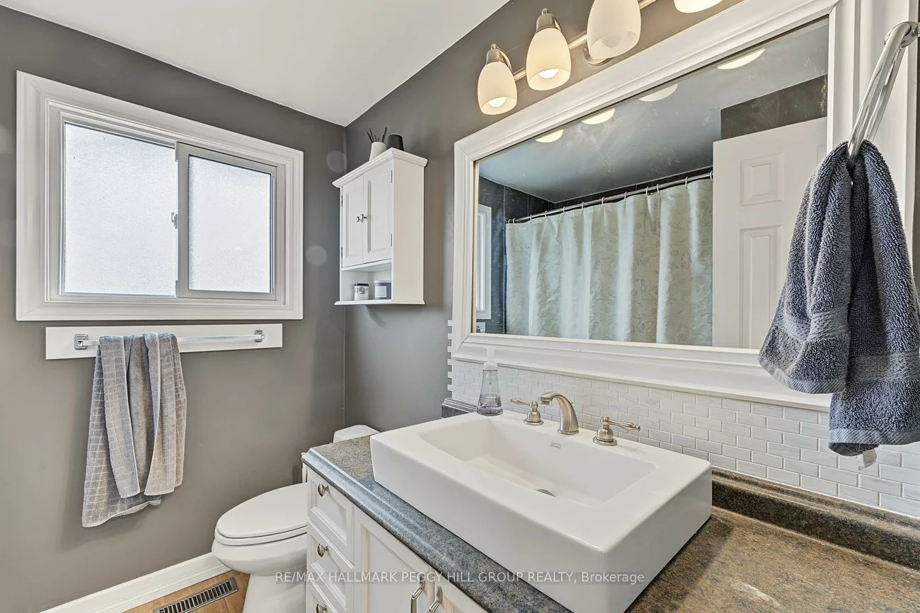 9, Baker, Cundles East, Barrie
