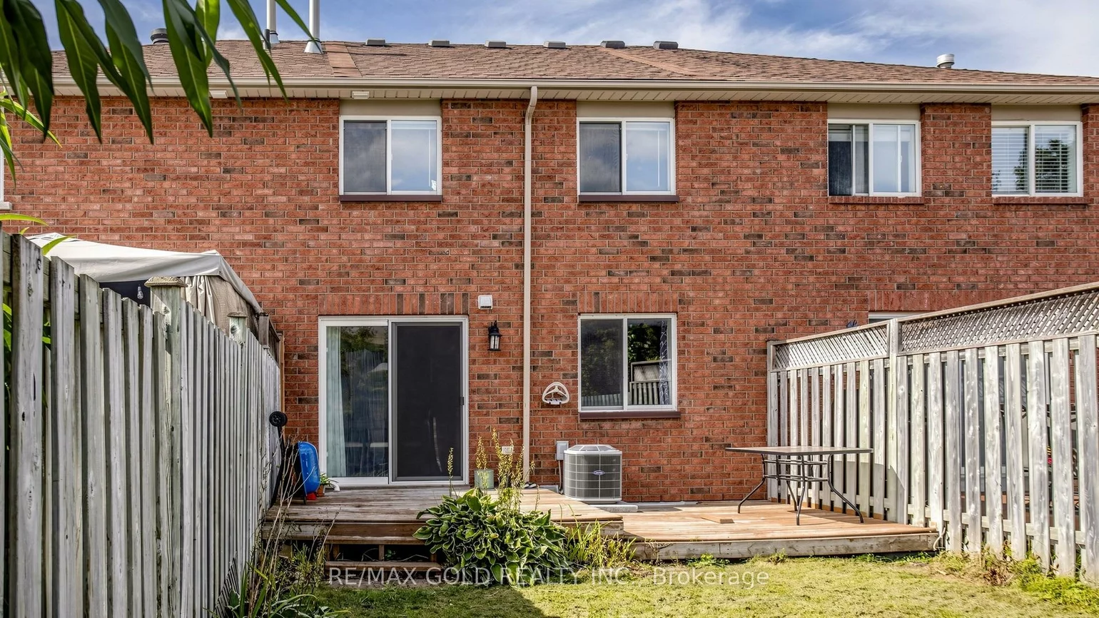 29, Srigley, Holly, Barrie