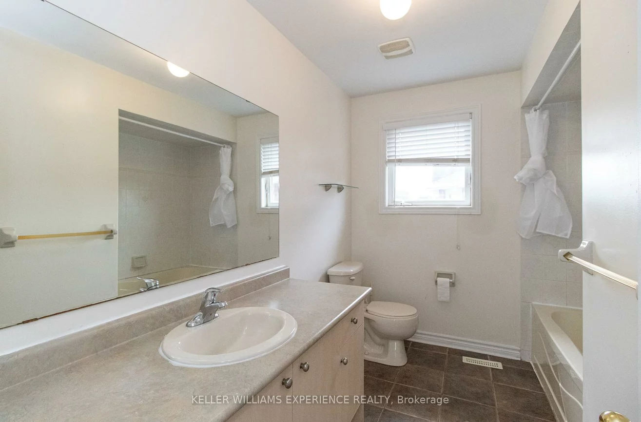 304, Country, Painswick South, Barrie