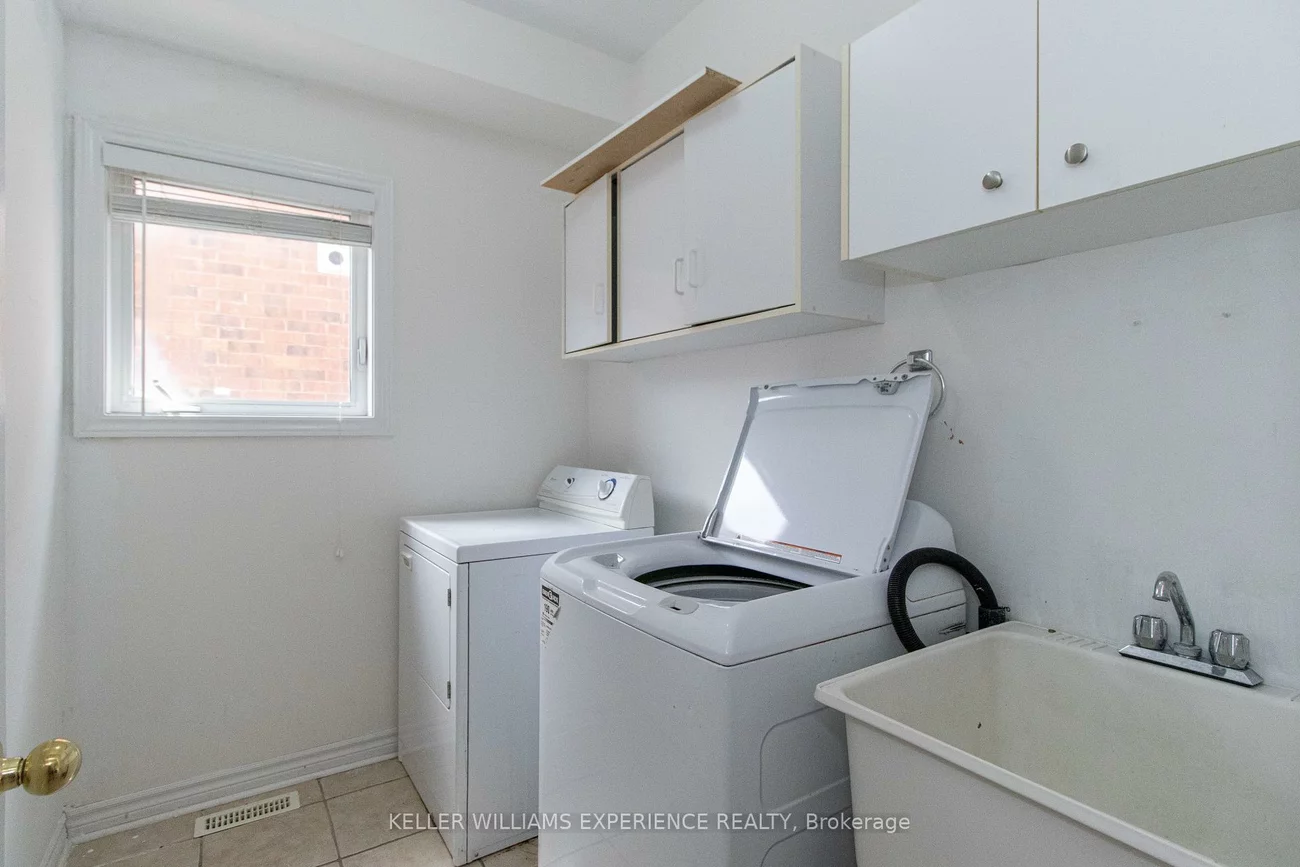 304, Country, Painswick South, Barrie