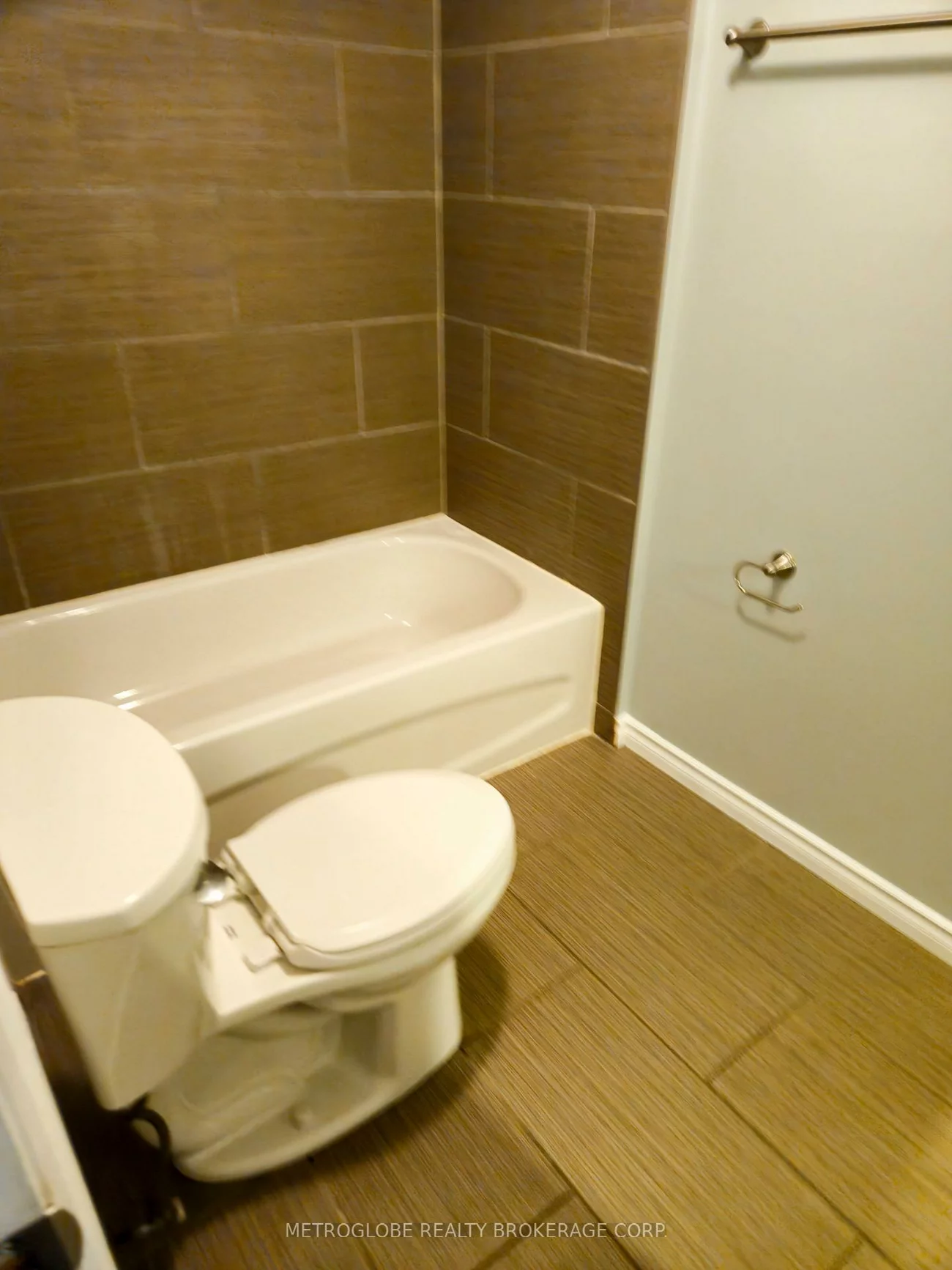 36, Blair, Grove East, Barrie