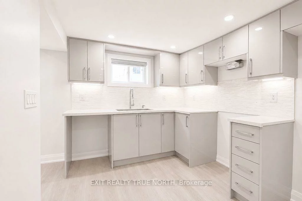 66, Peacock, Allandale Heights, Barrie