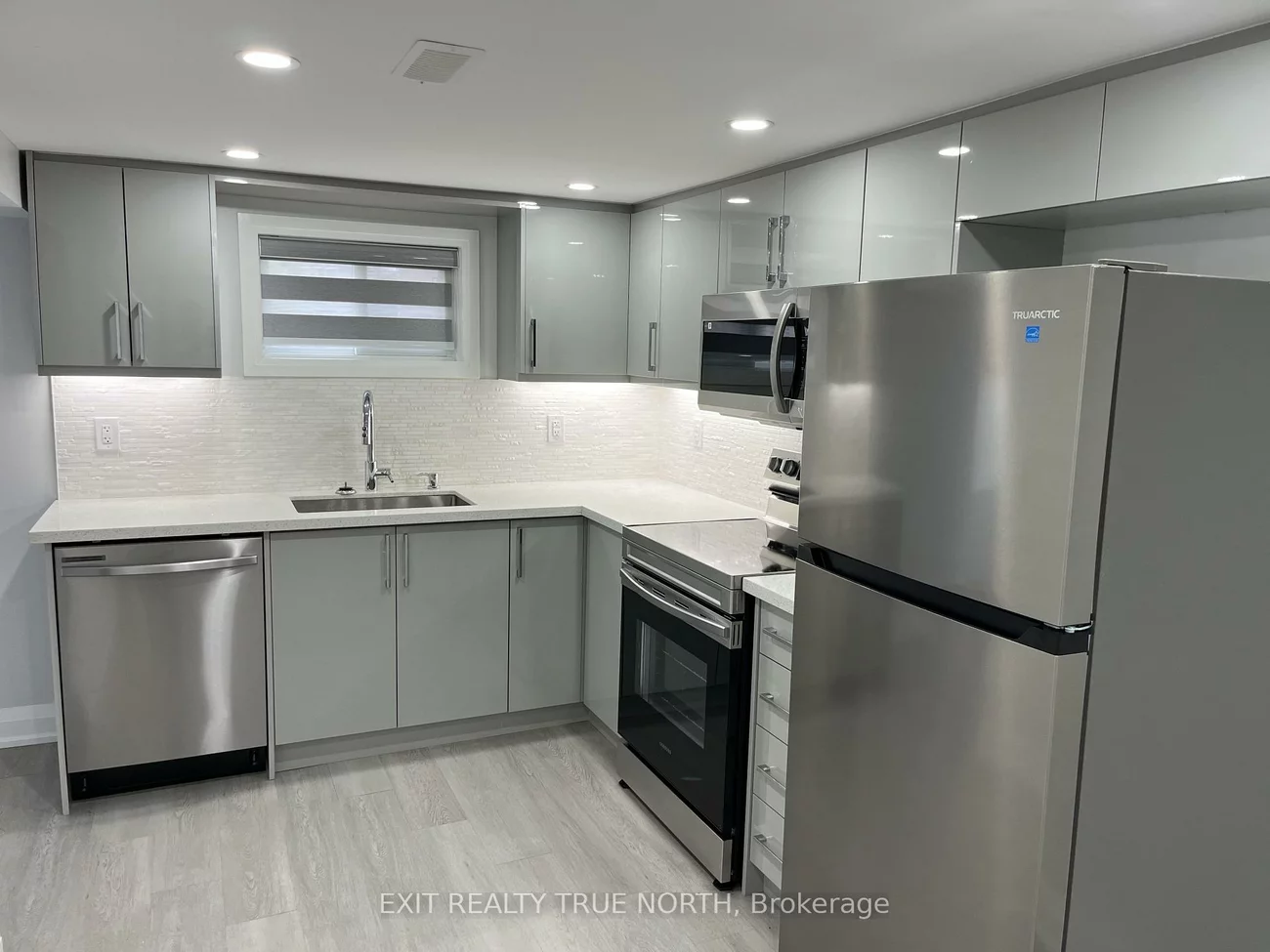 66, Peacock, Allandale Heights, Barrie