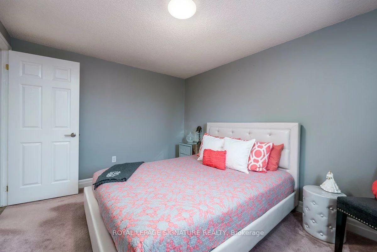 215, Turnbridge, Georgian Drive, Barrie