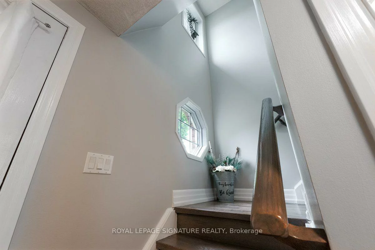 215, Turnbridge, Georgian Drive, Barrie