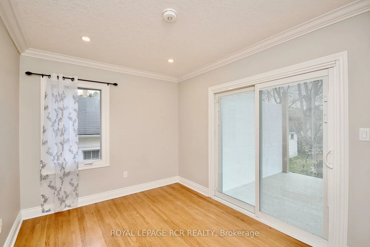 52, Drury, Wellington, Barrie