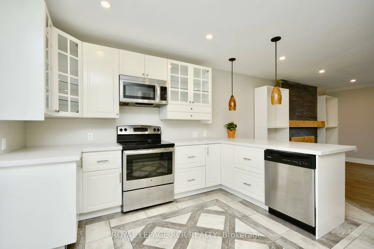 52, Drury, Wellington, Barrie