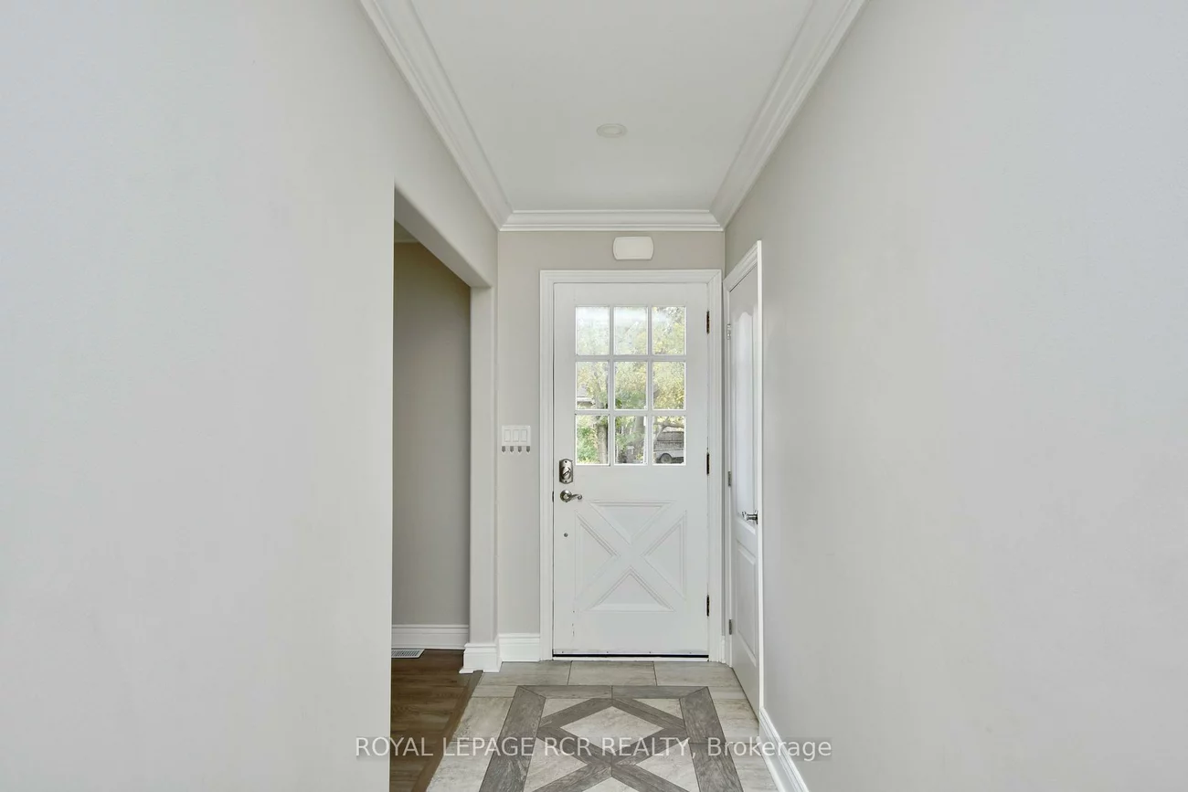 52, Drury, Wellington, Barrie
