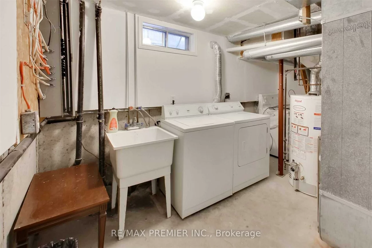 77, Fox, Letitia Heights, Barrie
