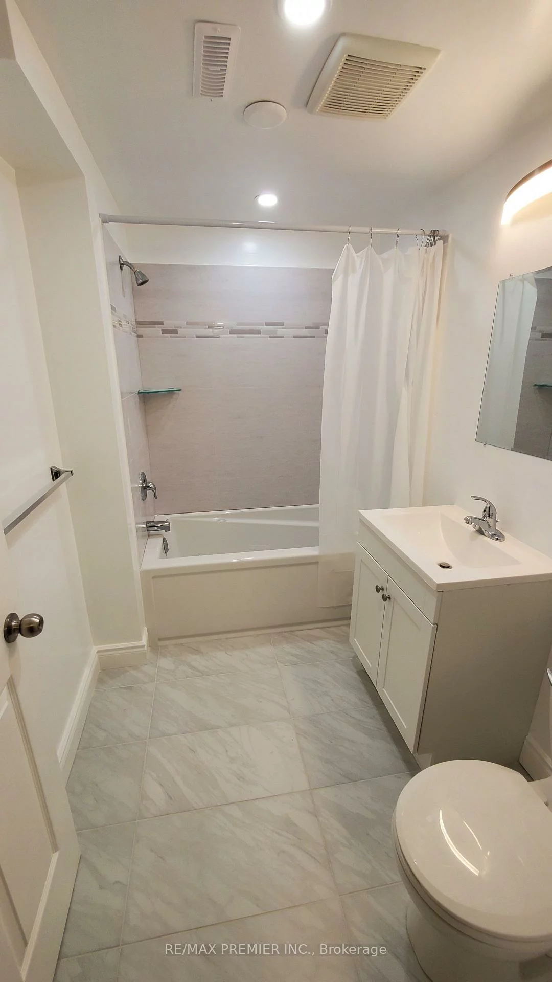 77, Fox, Letitia Heights, Barrie
