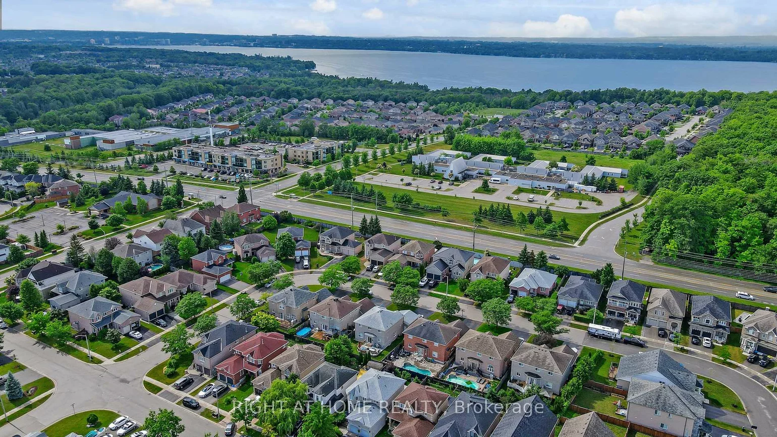 38, Prince George, Innis-Shore, Barrie