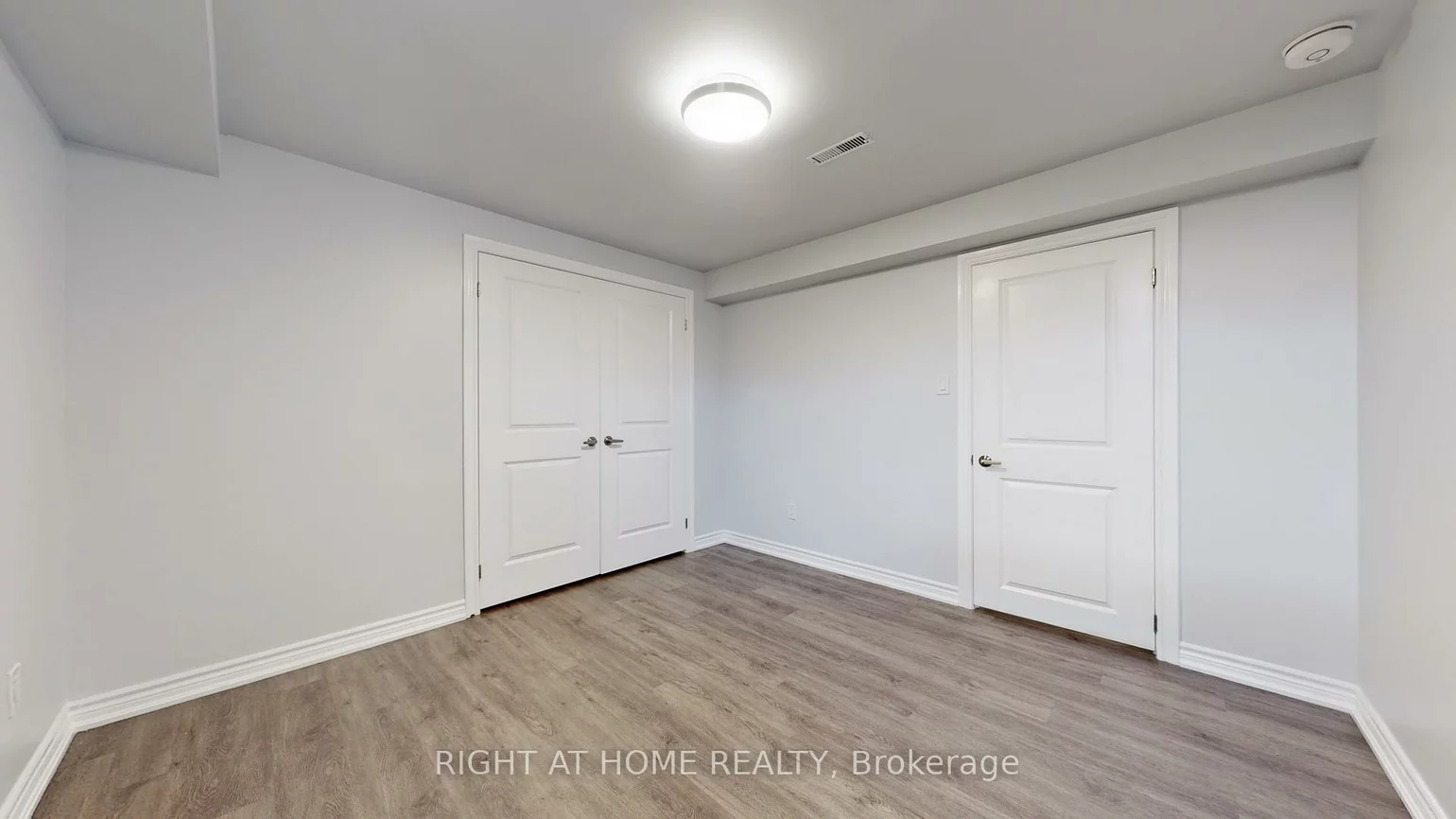 38, Prince George, Innis-Shore, Barrie