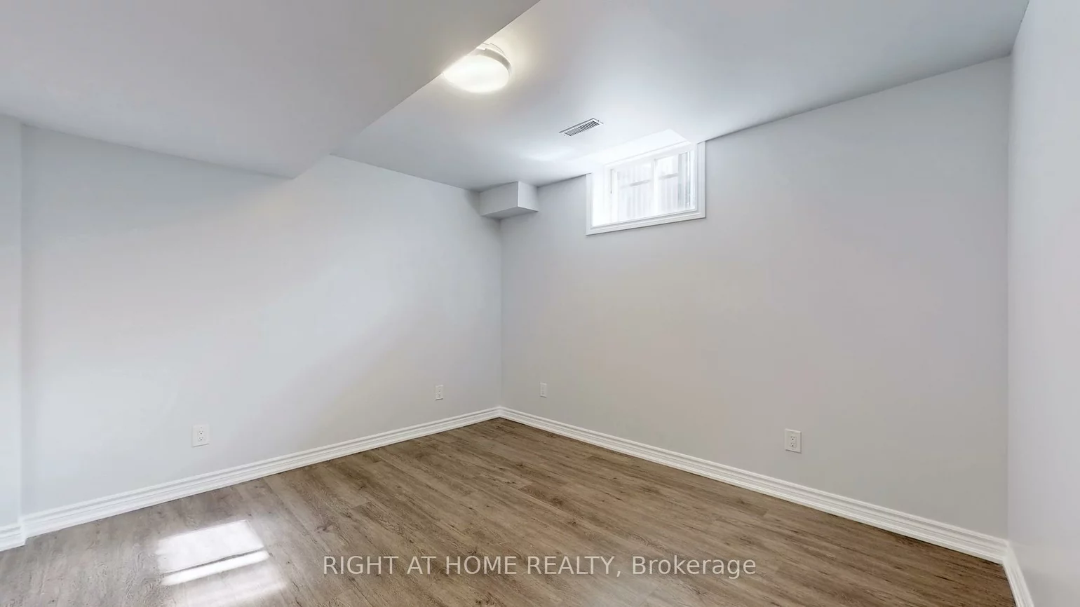 38, Prince George, Innis-Shore, Barrie