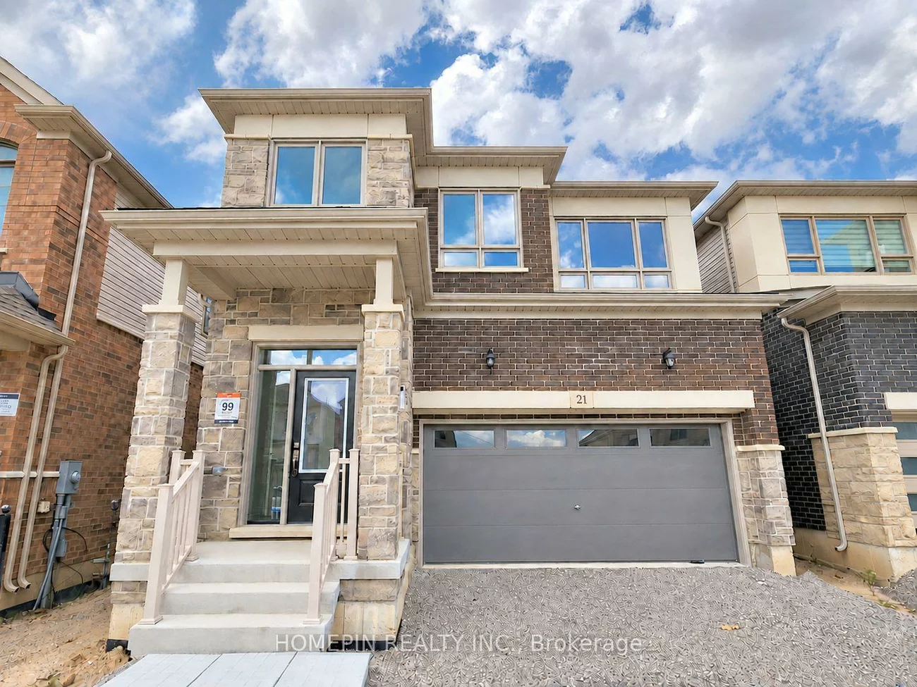 21, Phoenix, Painswick South, Barrie