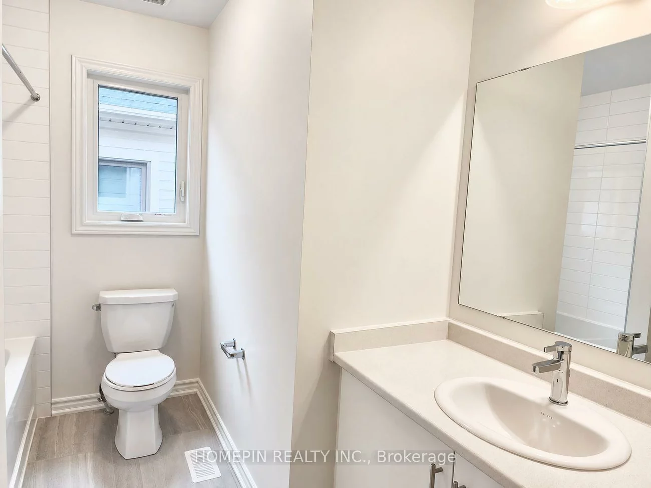 21, Phoenix, Painswick South, Barrie