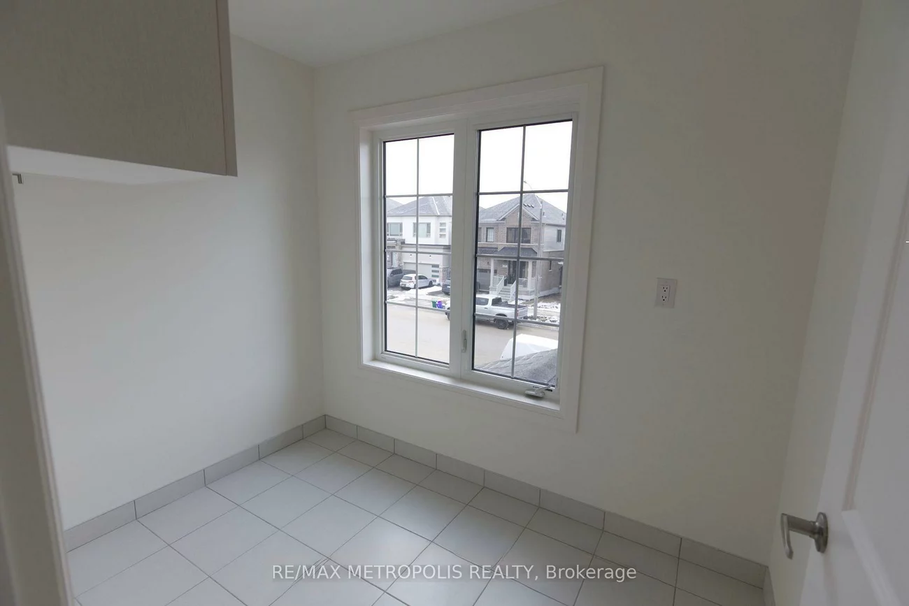 37, Shepherd, Rural Barrie Southeast, Barrie