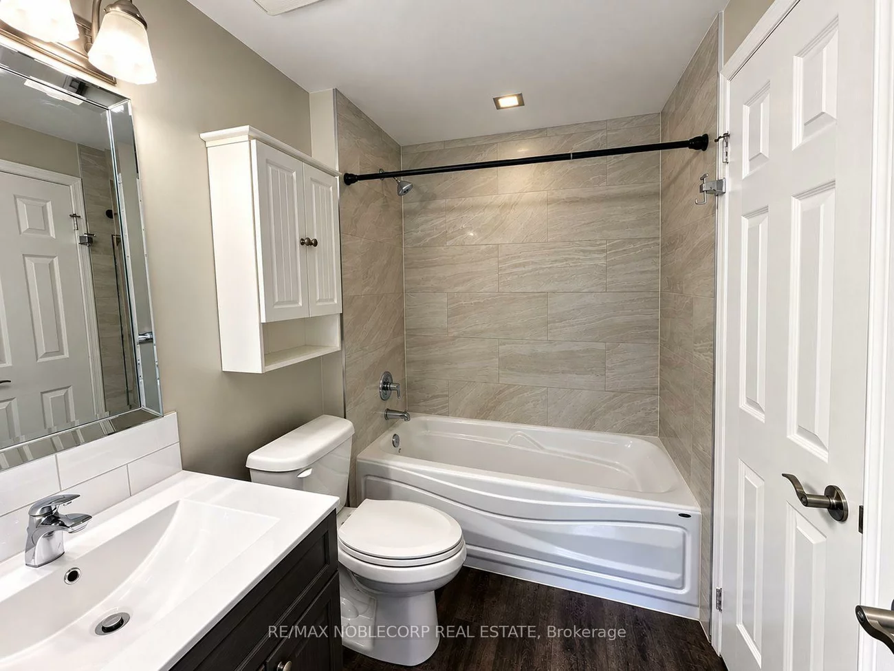 267, Dunsmore, Georgian Drive, Barrie