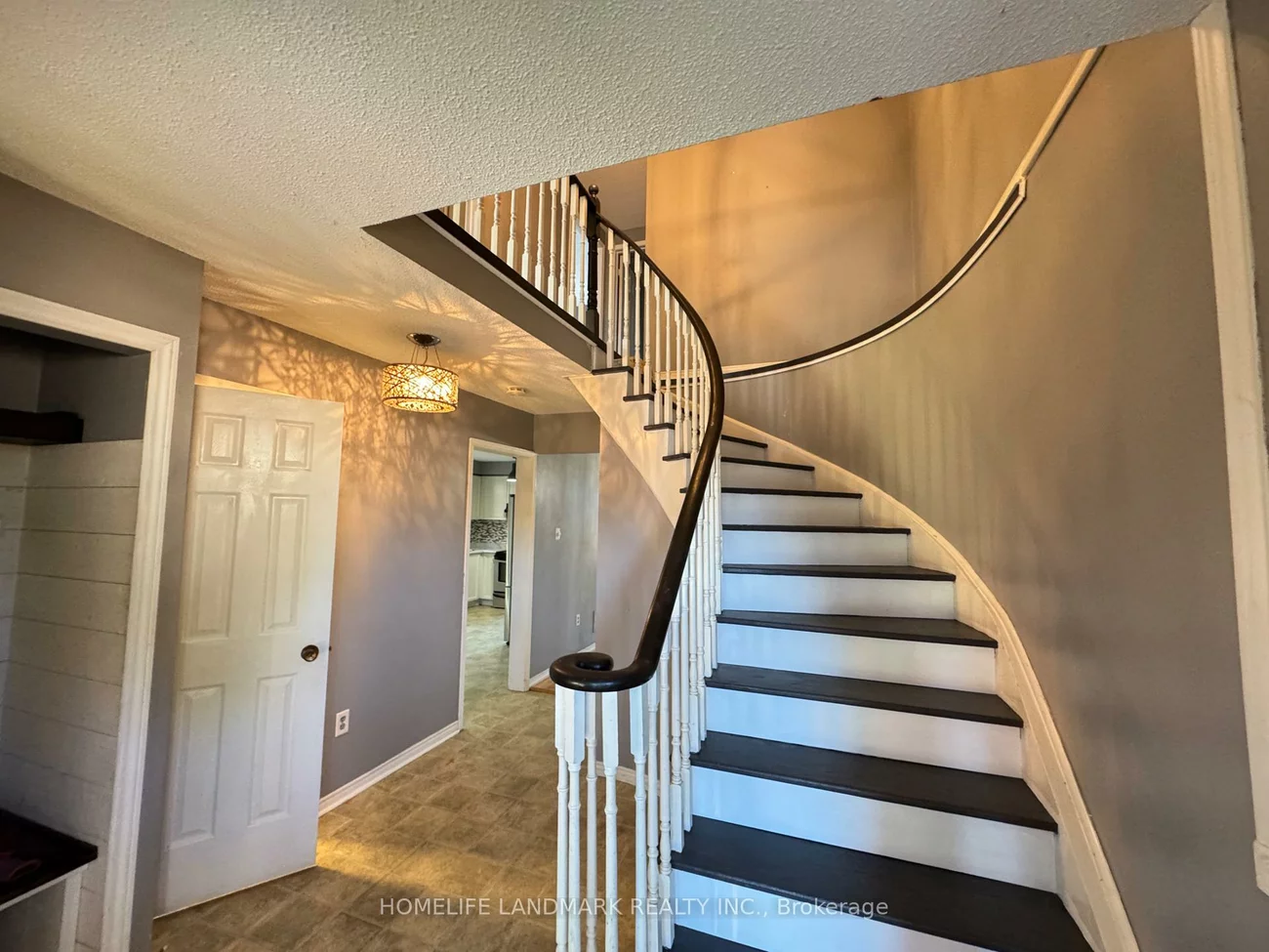 23, Wallace, Northwest, Barrie