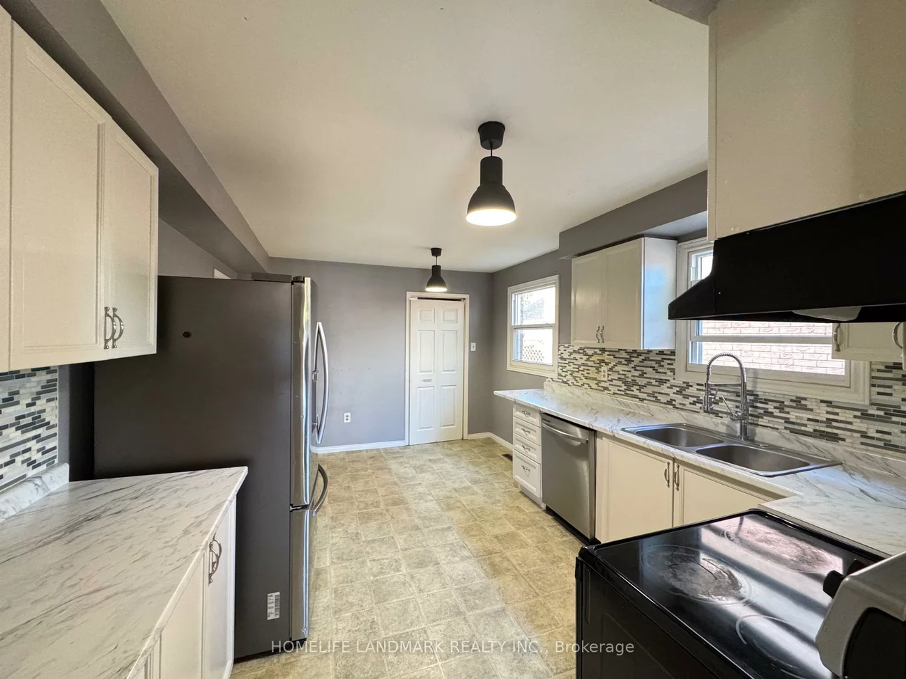 23, Wallace, Northwest, Barrie
