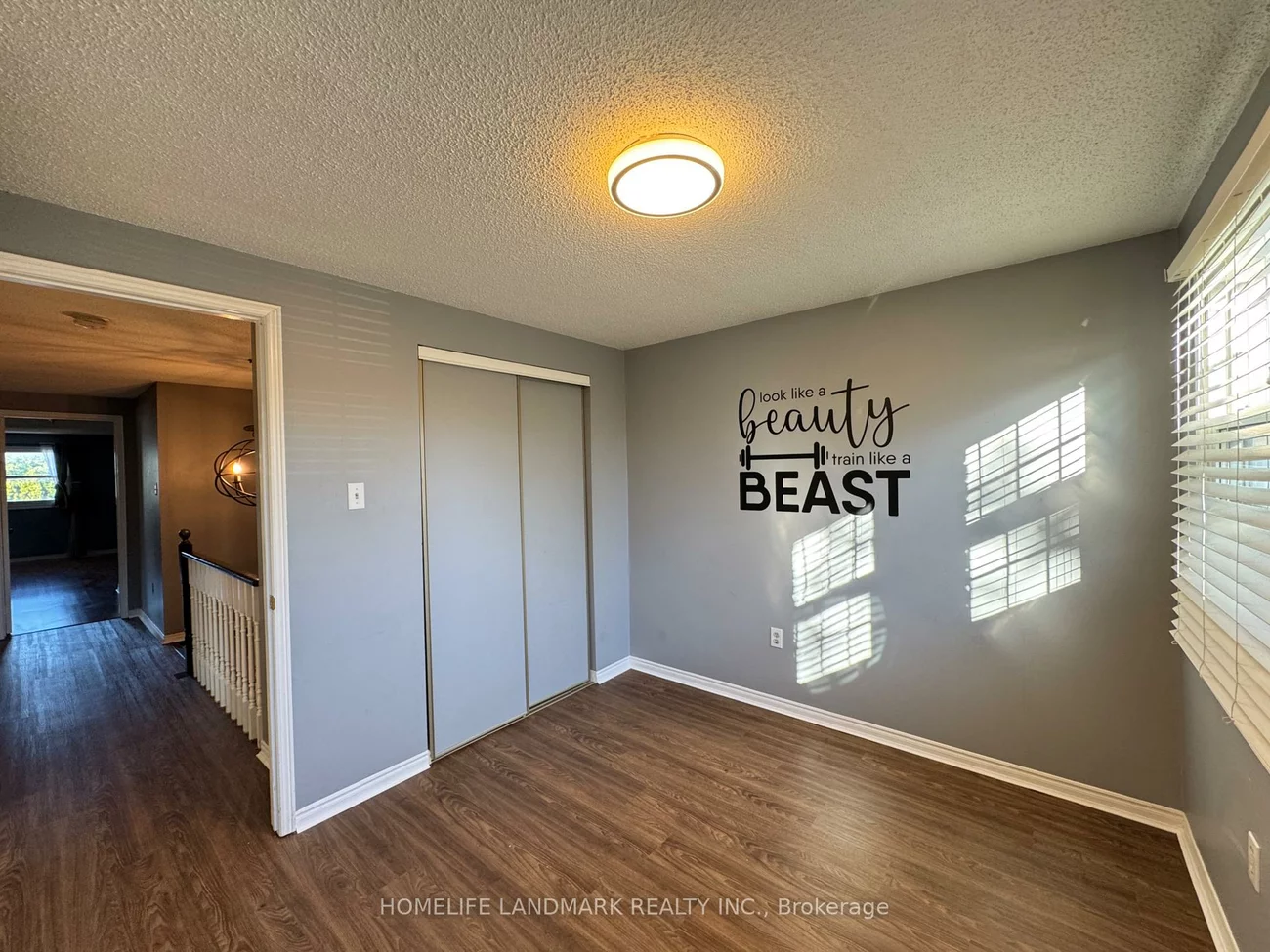 23, Wallace, Northwest, Barrie