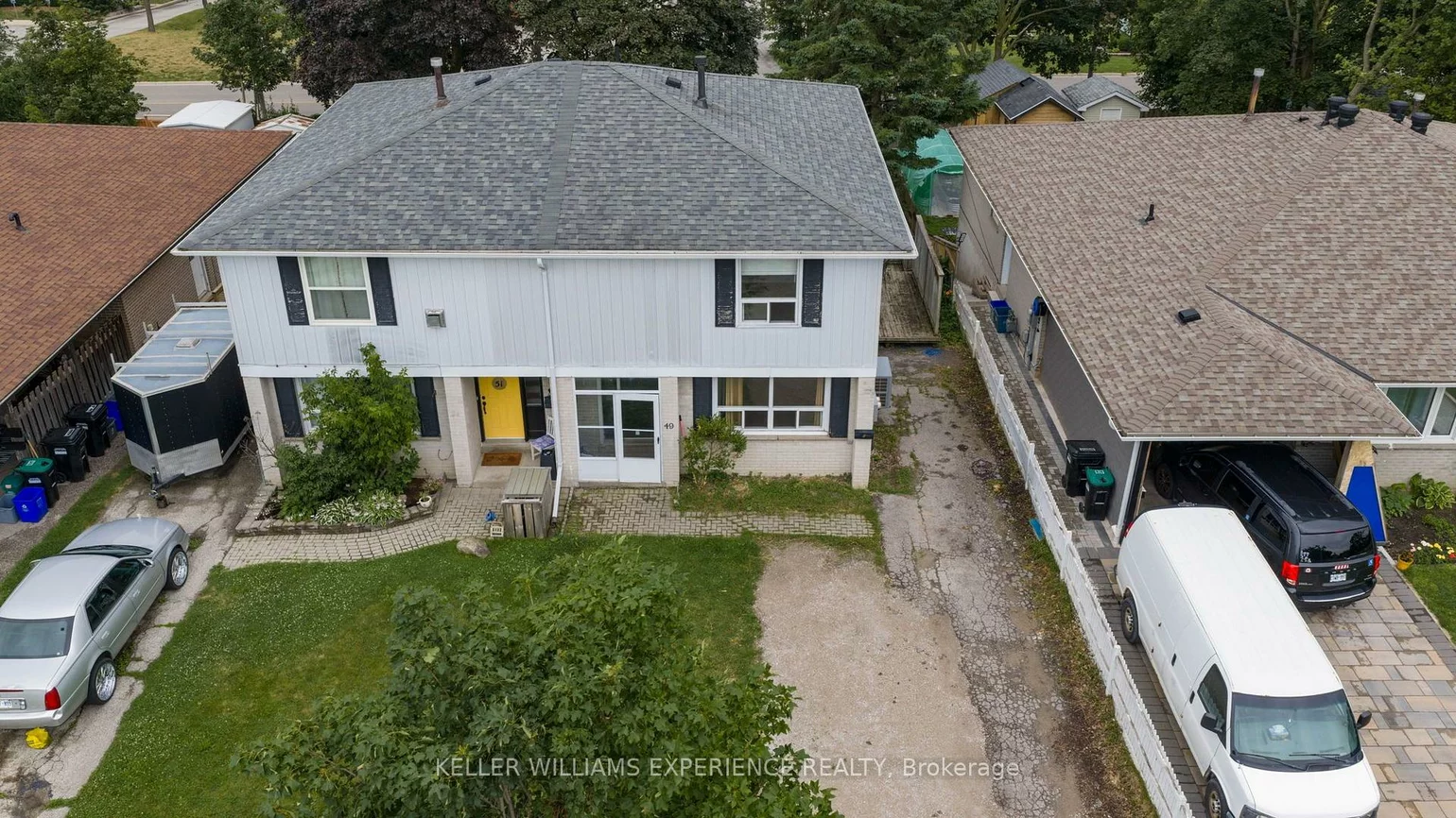 49, Daphne, Cundles East, Barrie