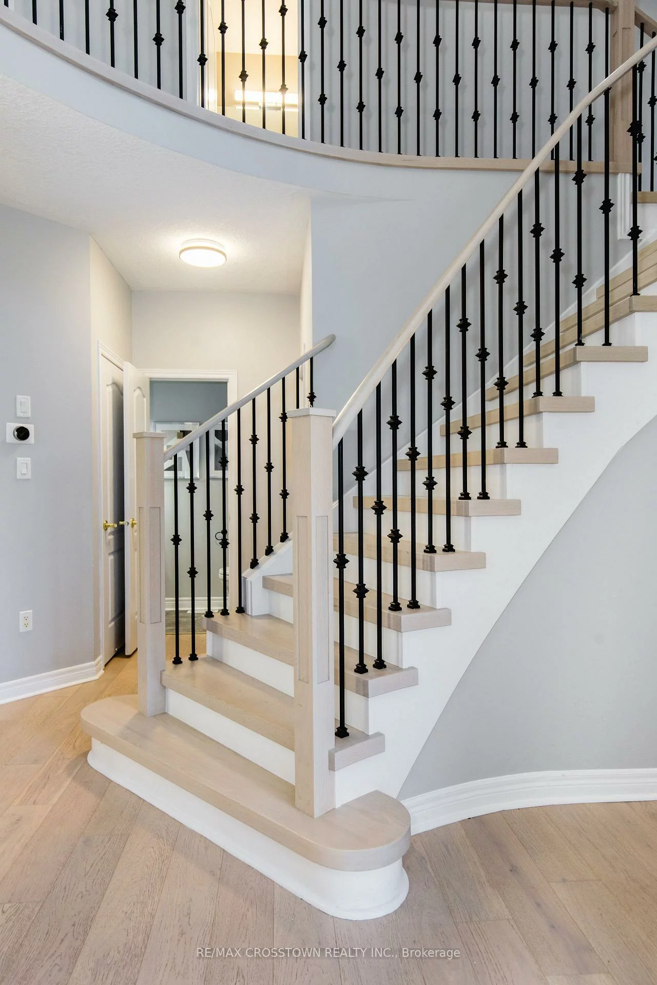 62, Windsor, Innis-Shore, Barrie