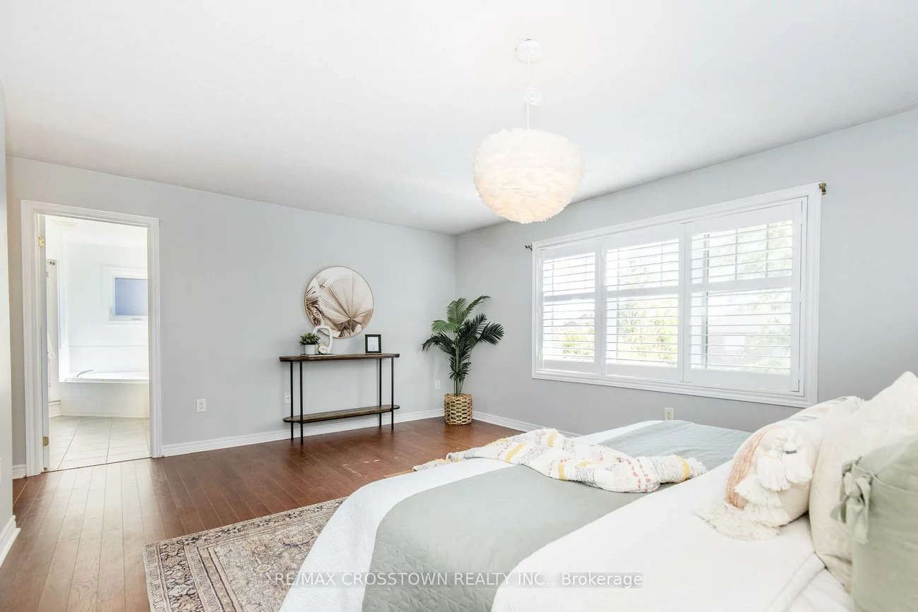 62, Windsor, Innis-Shore, Barrie