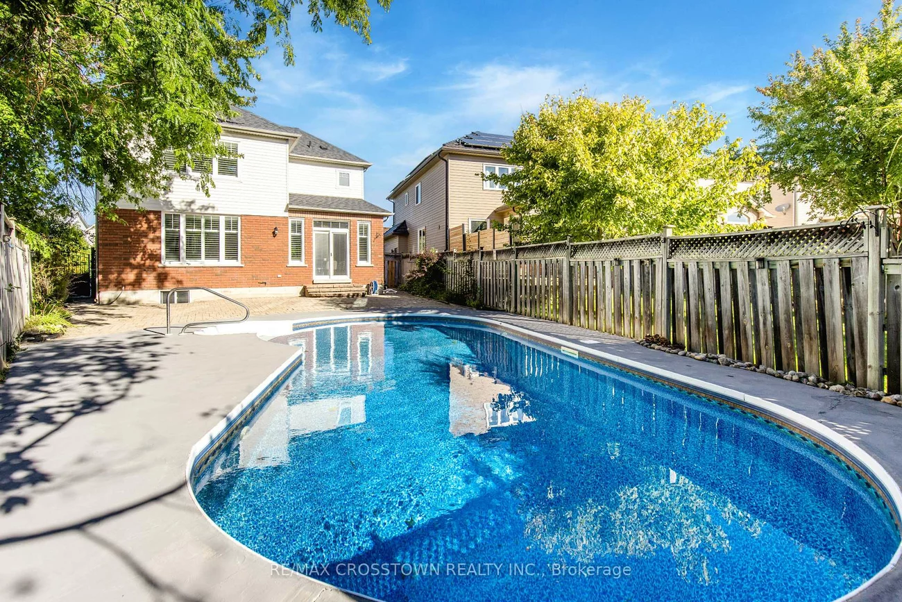 62, Windsor, Innis-Shore, Barrie