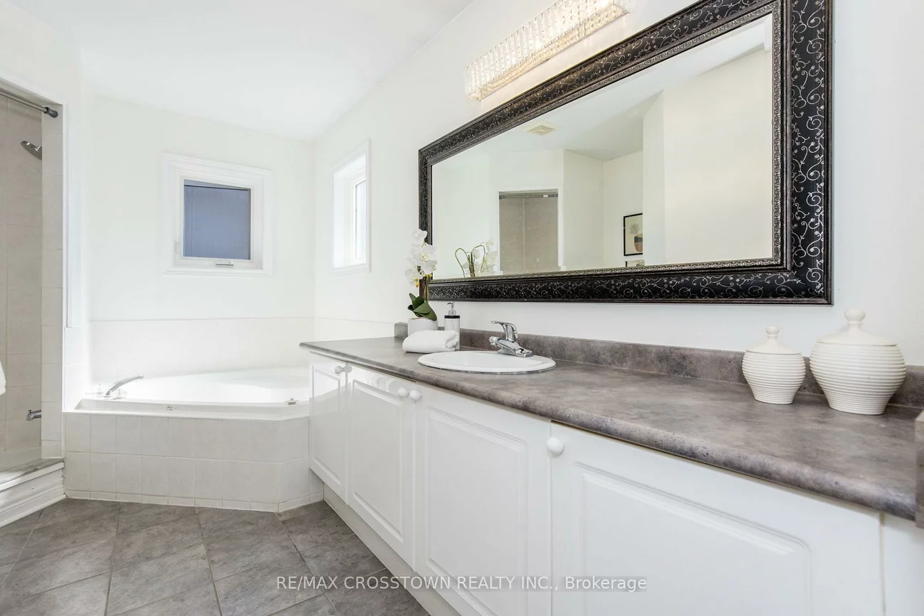 62, Windsor, Innis-Shore, Barrie