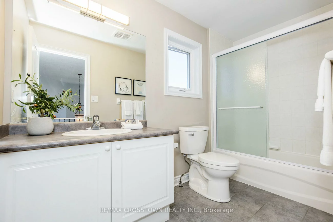62, Windsor, Innis-Shore, Barrie
