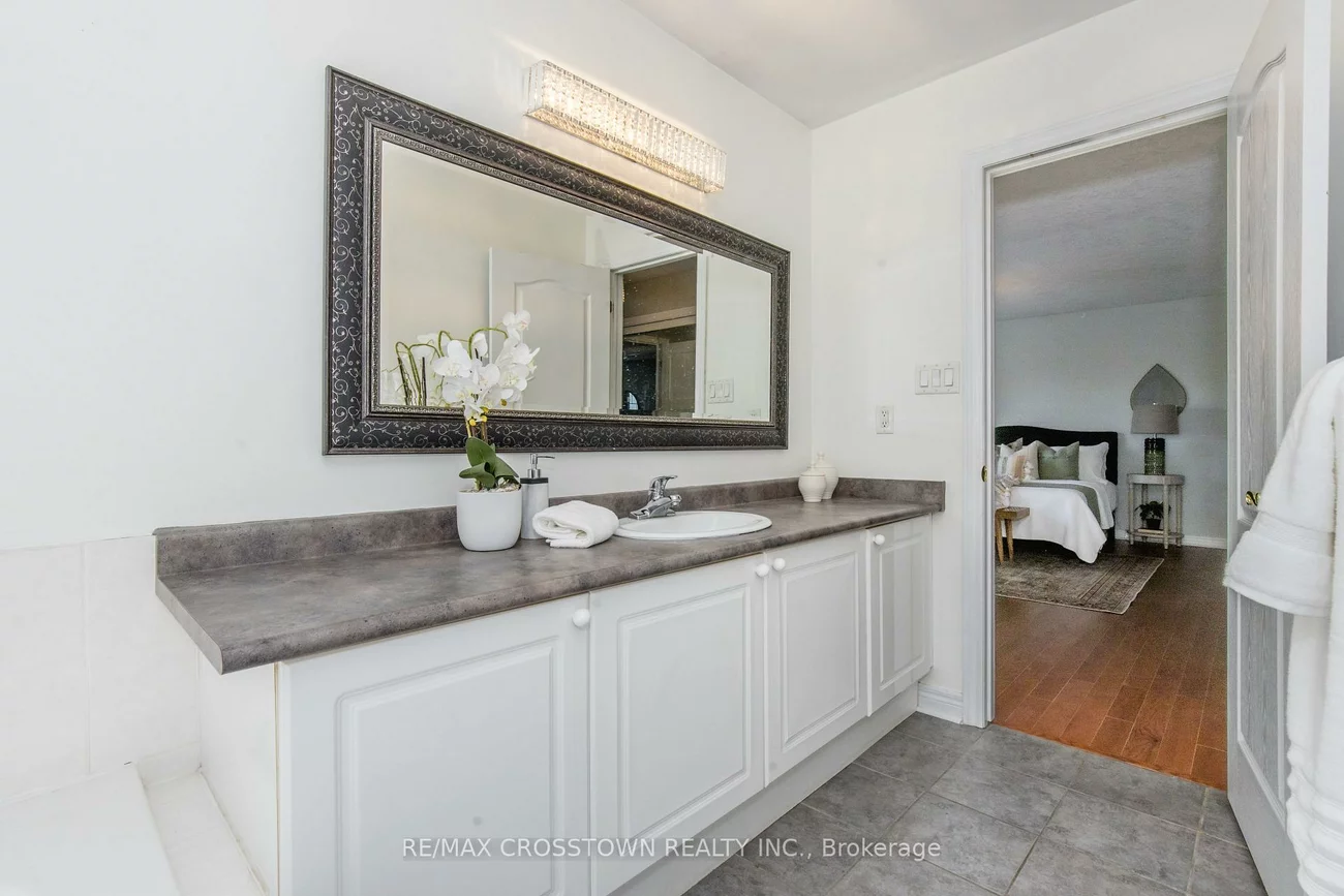 62, Windsor, Innis-Shore, Barrie