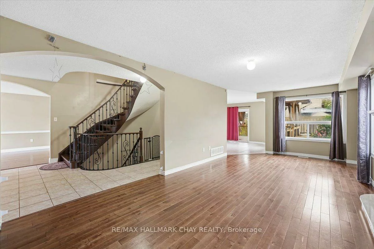 484, Ferndale, Northwest, Barrie
