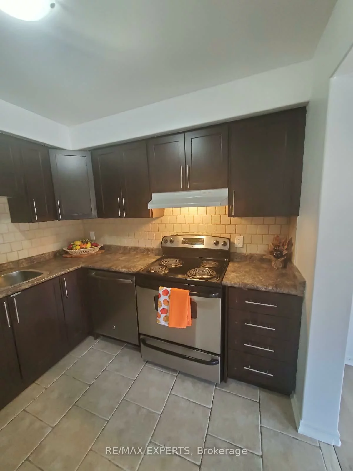 75, Prince William, Innis-Shore, Barrie