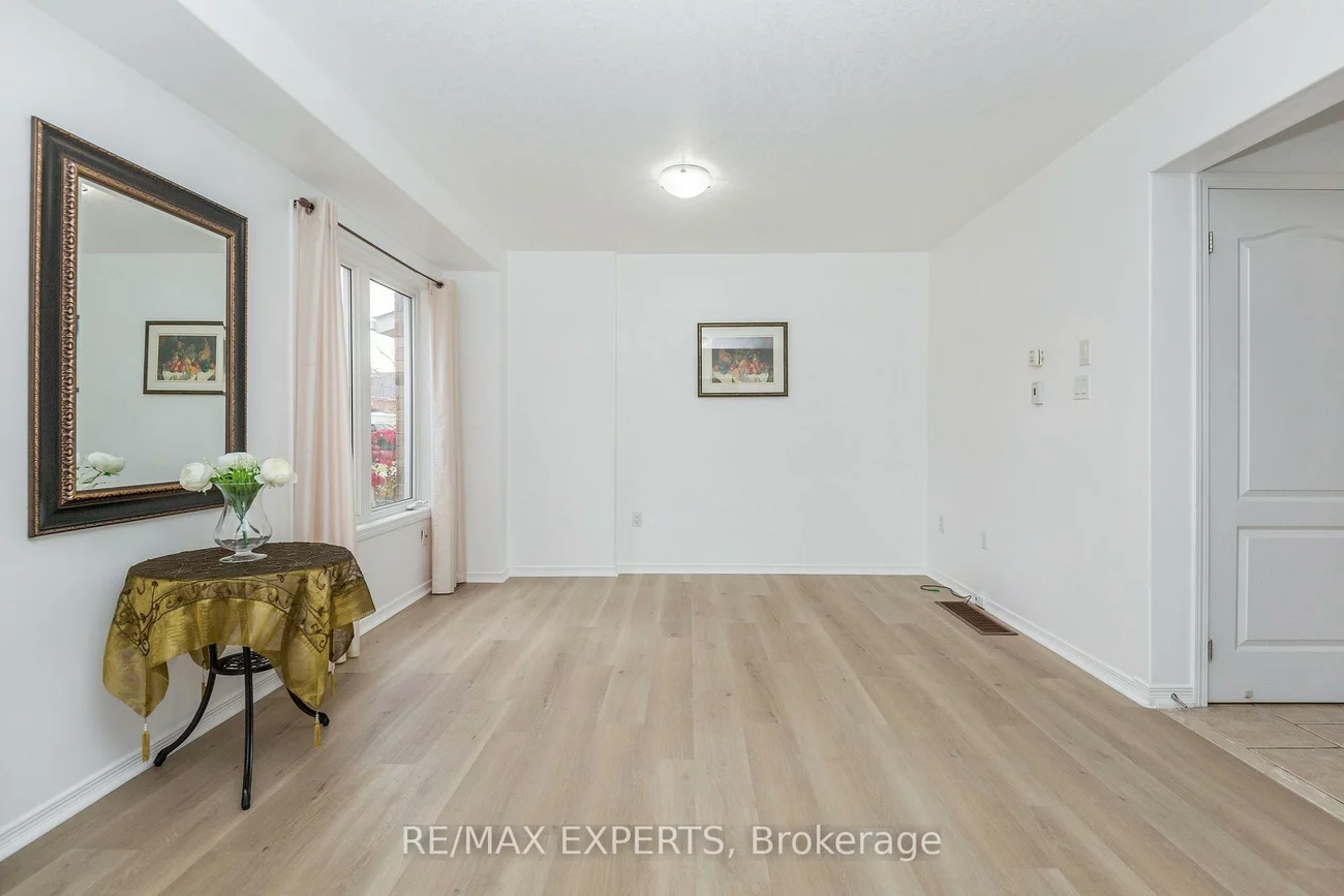 75, Prince William, Innis-Shore, Barrie